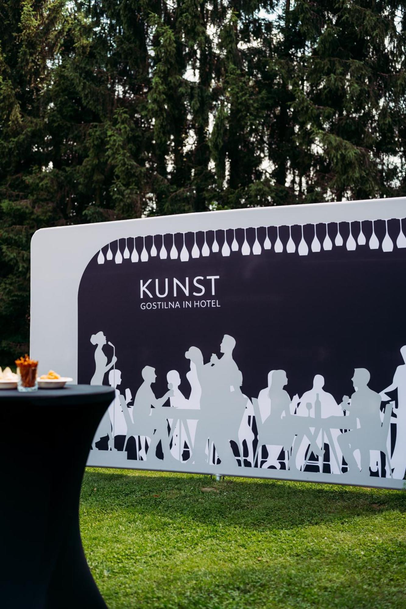 Hotel Kunst Krsko Bagian luar foto
